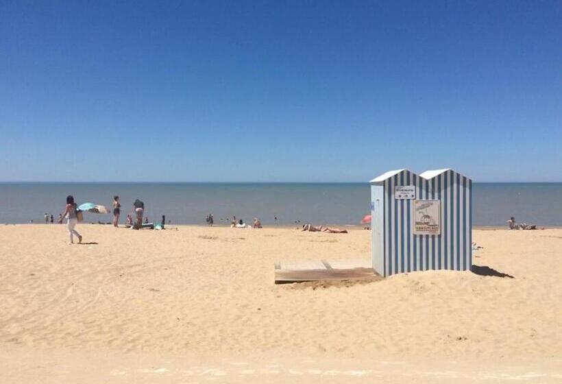 Studio 35m2 Dans Joli Village Proche Mer