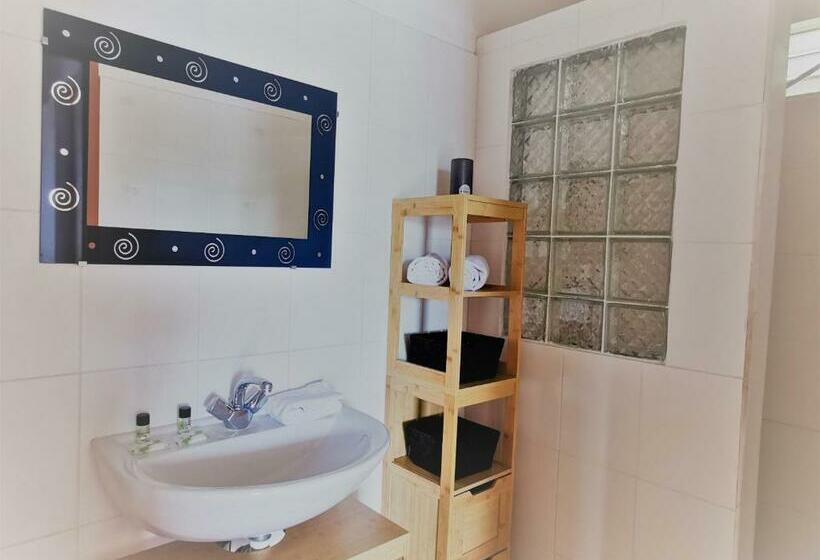 T2 Tagua   Sainte Anne Centre   Accès Plage à Pied