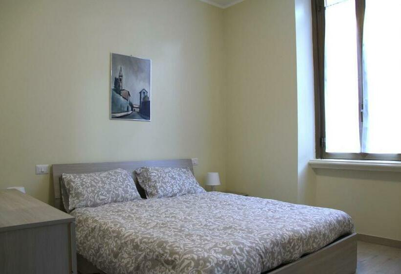 Along The Canal Smart Flat Naviglio   4 People