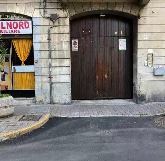 Along The Canal Smart Flat Naviglio   4 People