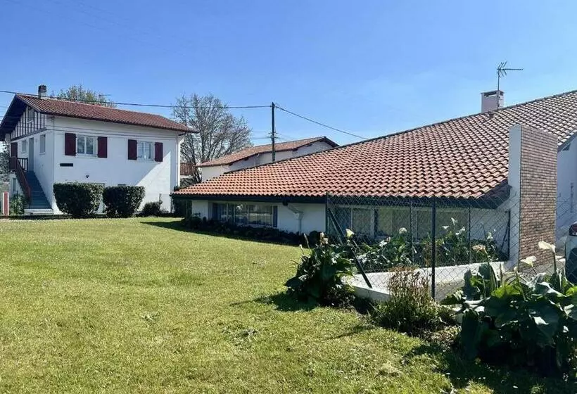 Appartement T2 Bis Avec Jardin Privé Et Tout Confort à Cambo Les Bains   Fr 1 495 21