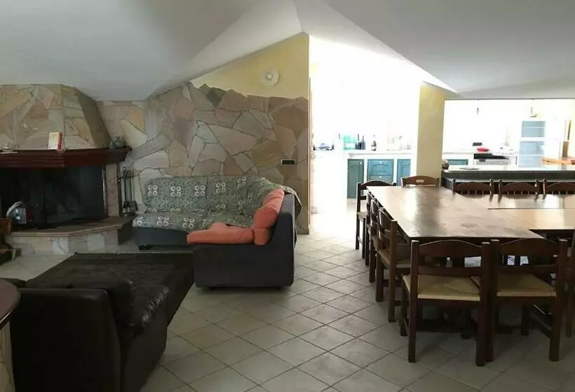 Huge And Modern Private Apartment