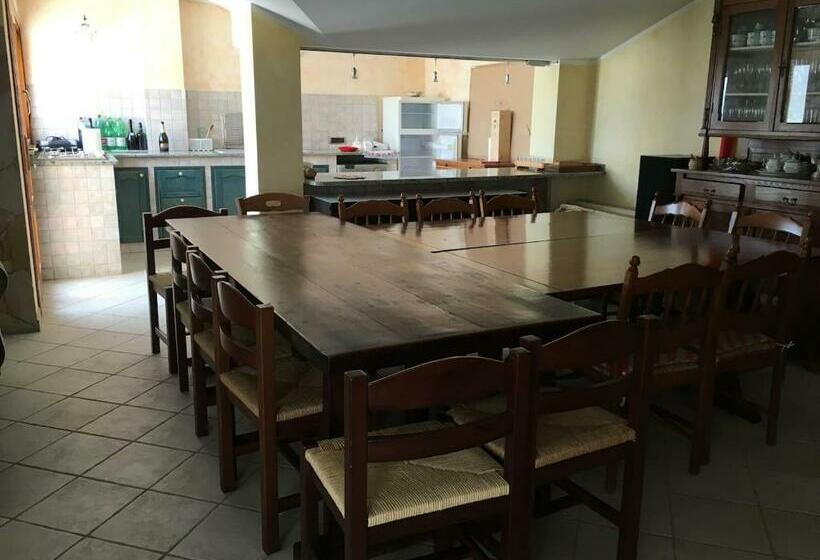 Huge And Modern Private Apartment