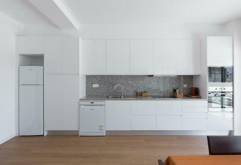 Lovely Flat With Charming Terrace By Host Wise