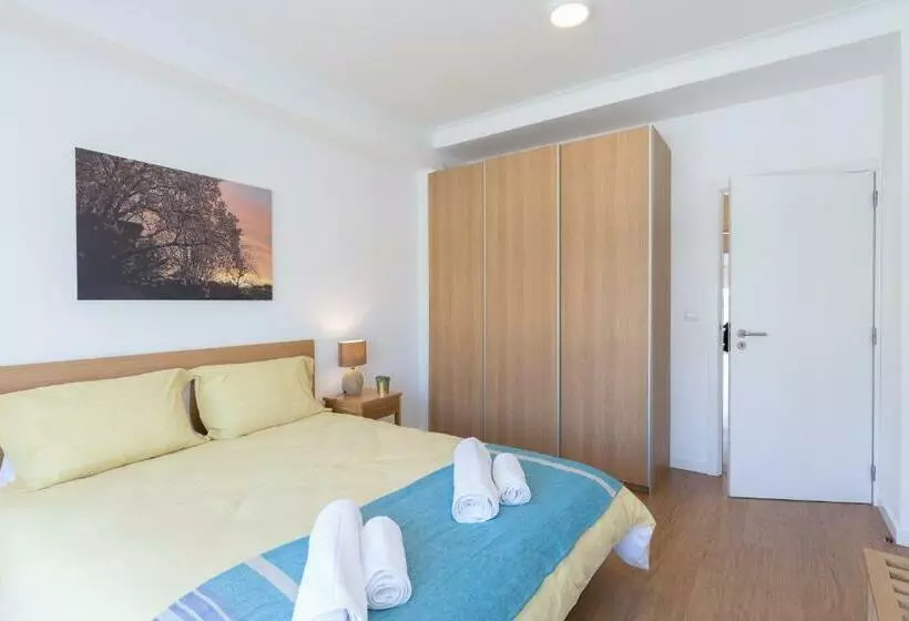 Lovely Flat With Charming Terrace By Host Wise