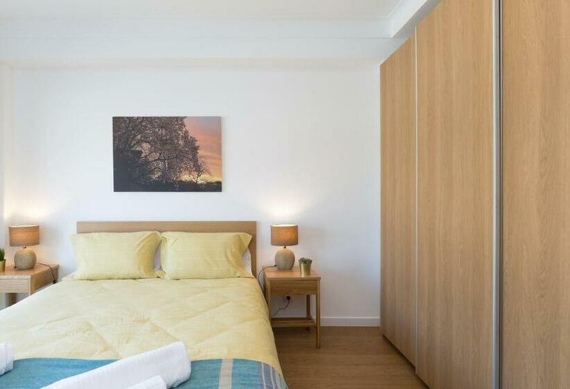 Lovely Flat With Charming Terrace By Host Wise