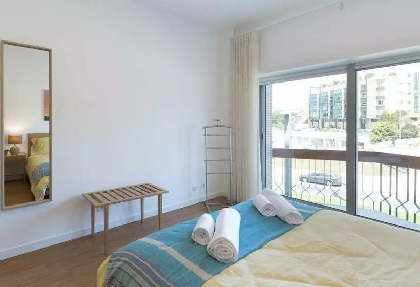 Lovely Flat With Charming Terrace By Host Wise