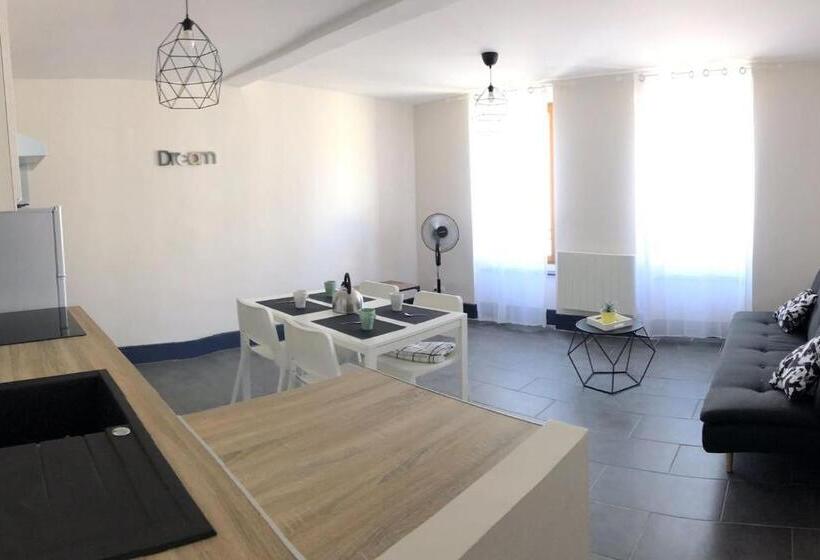 Spacieux, Climatisé, Quartier Calme, Proche Château, Le Cocon De Joy