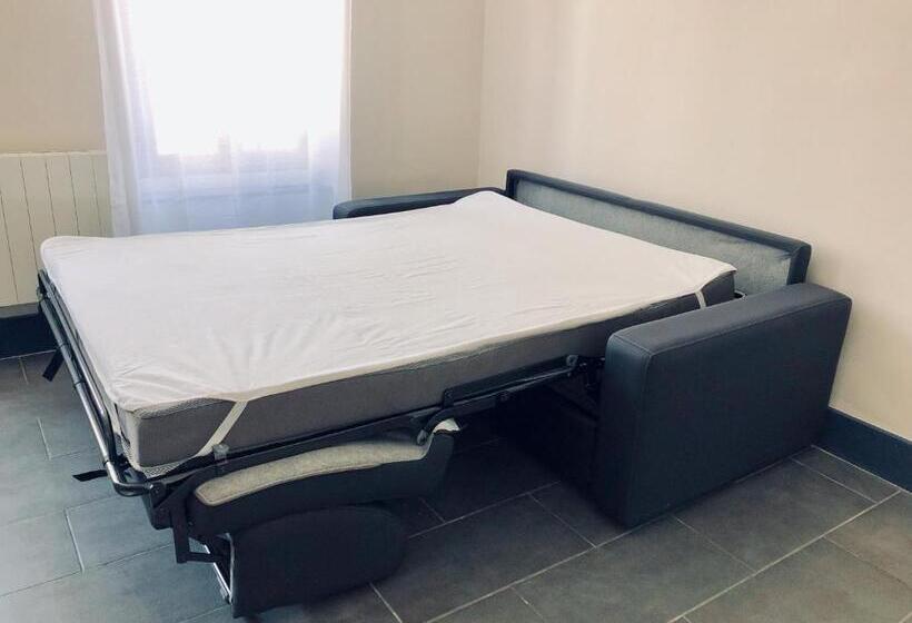 Spacieux, Climatisé, Quartier Calme, Proche Château, Le Cocon De Joy