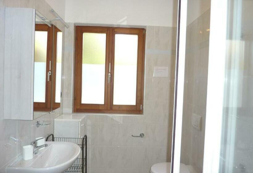 Apartment Azzurra Mit Terrasse Wenige Schritte Zum Strand Inkl Parkplatz