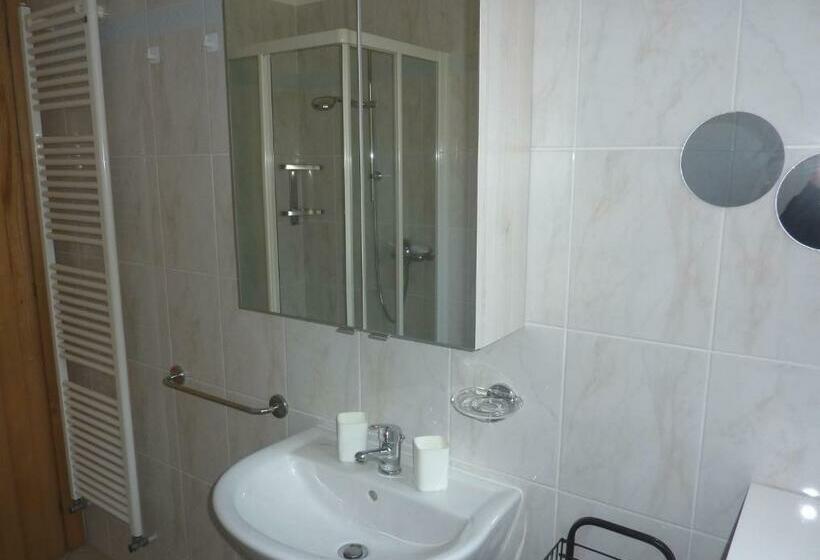 Apartment Azzurra Mit Terrasse Wenige Schritte Zum Strand Inkl Parkplatz