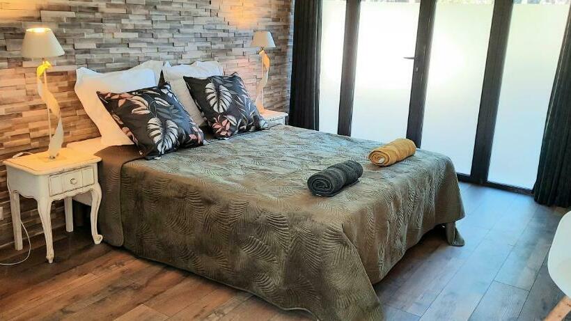 Le Mas Des Souris Blondes