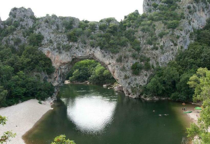 Le Mas Des Souris Blondes