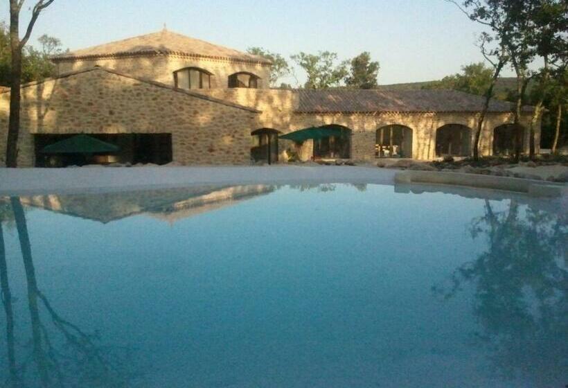 Le Mas Des Souris Blondes