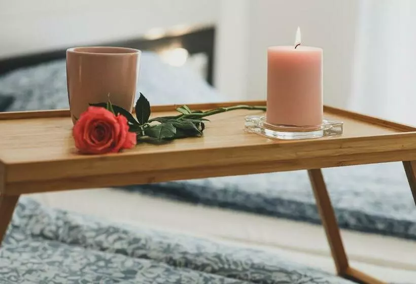 Carin Deluxe I