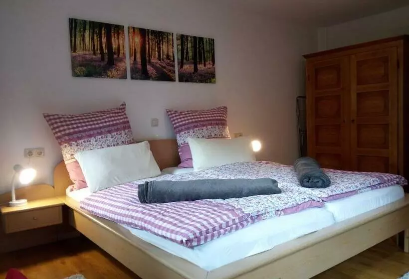 Ferienwohnung Waldhäusl