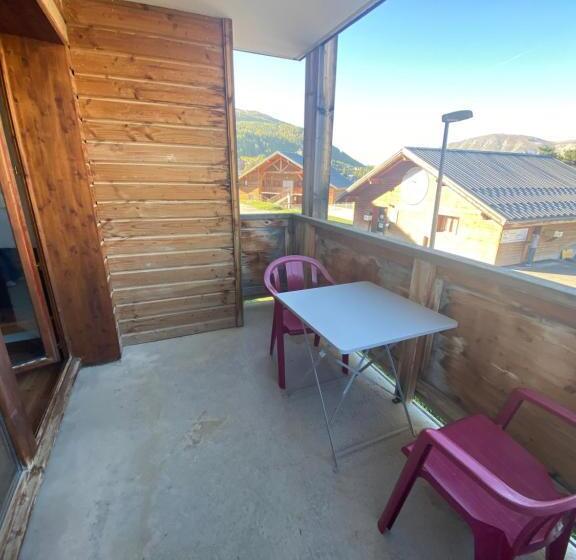 La Crete Du Berger By Actisource, La Joue Du Loup