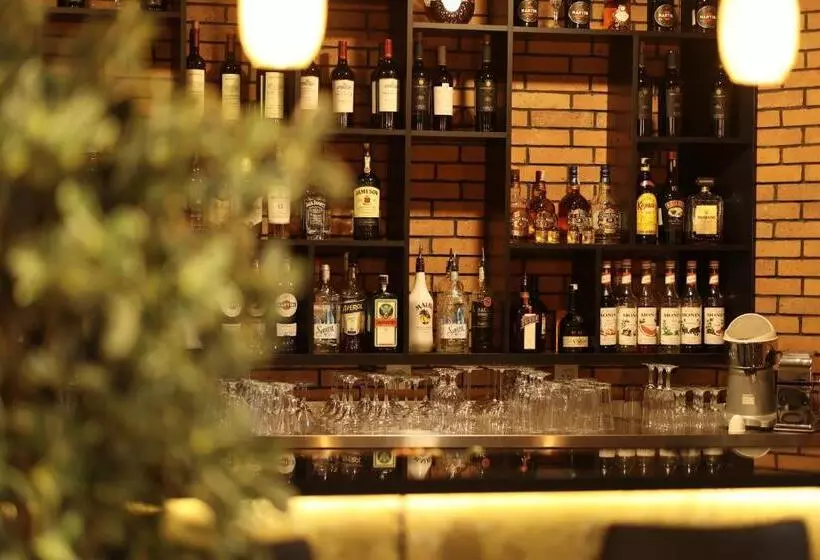 هتل Komorebi Bakuriani Resort