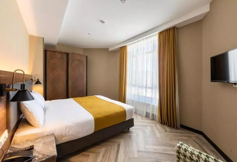 هتل Komorebi Bakuriani Resort