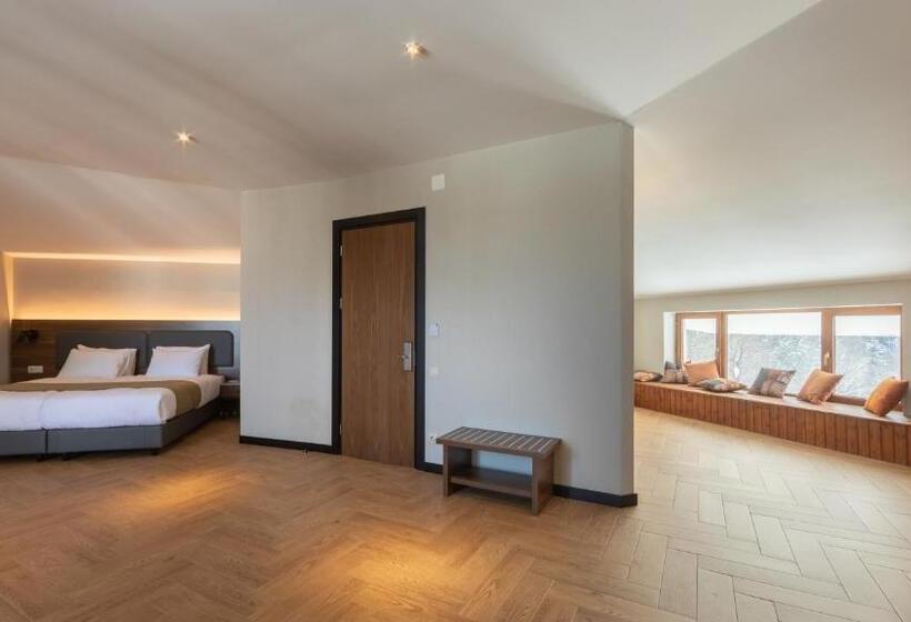 هتل Komorebi Bakuriani Resort