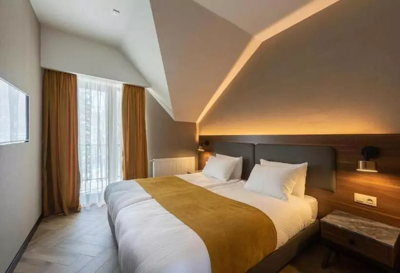 هتل Komorebi Bakuriani Resort