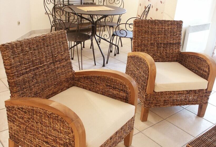 Appart Hotel Tempologis Meylan