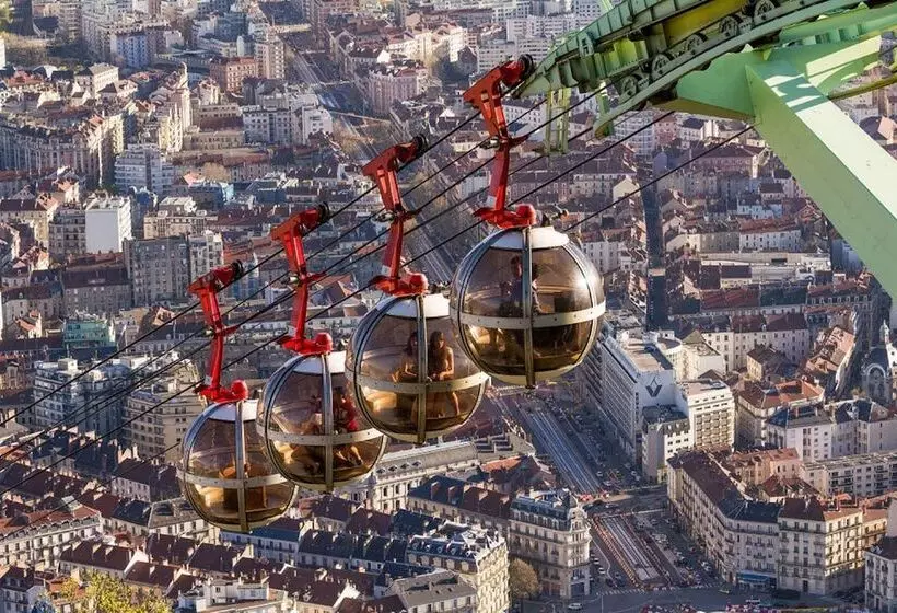 Appart Hotel Tempologis Meylan