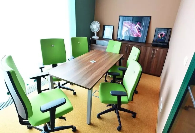 Hotel Alexandra Business