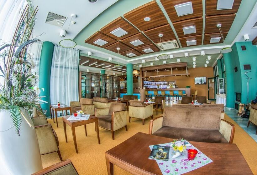 בית מלון כפרי Alexandra Business