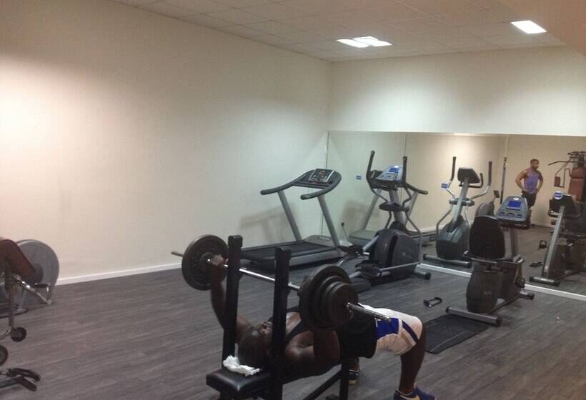 Melpo Antia Hotel & Suites