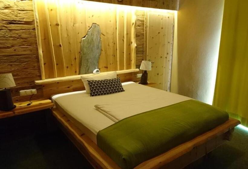 فندق & Auberge Le Journal