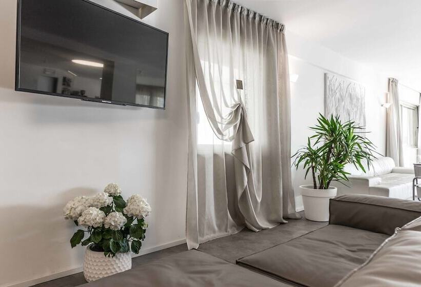 בית מלון כפרי Commodore