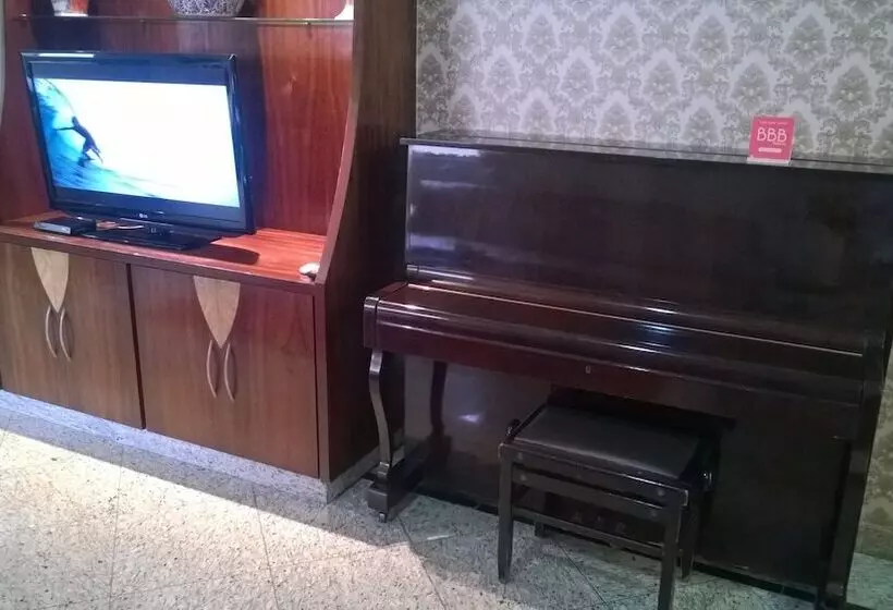 فندق Bbb Rooms Praça Do Ratinho Goiânia Go