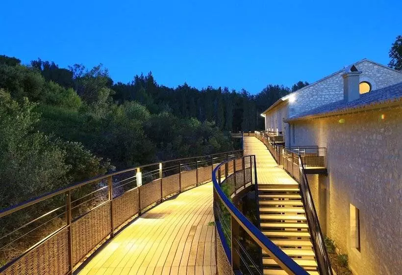 Отель Domaine De Manville