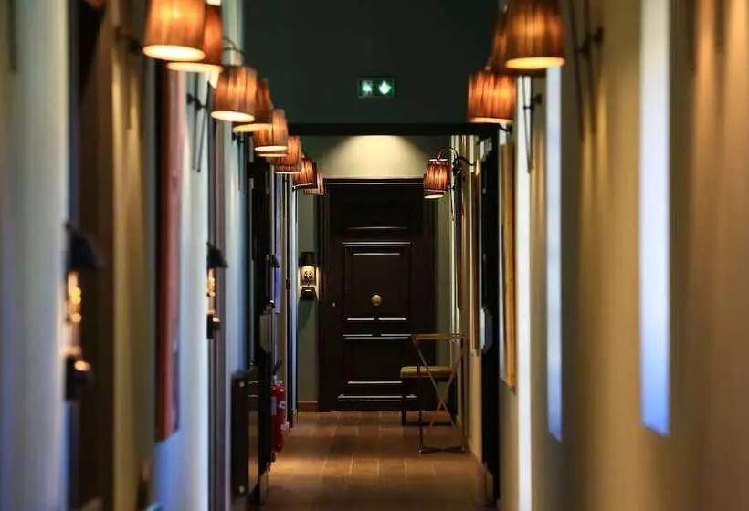 Отель Domaine De Manville