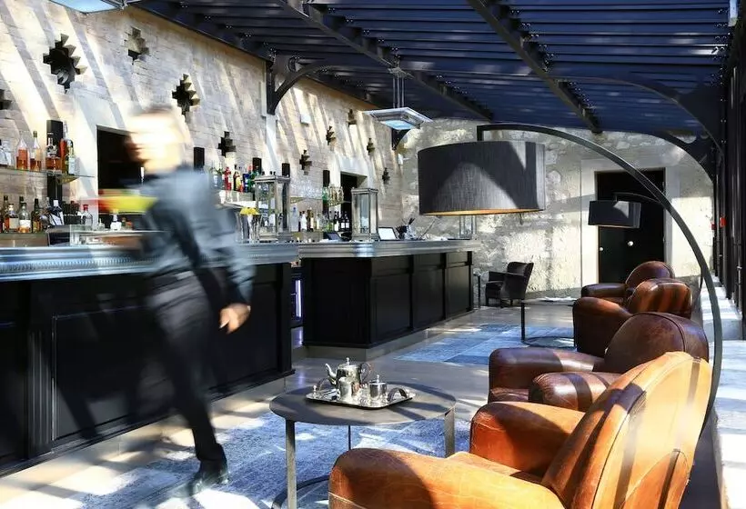 Отель Domaine De Manville