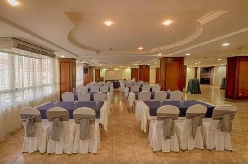 هتل Florencia Plaza