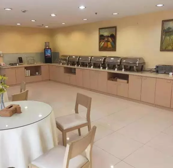 Hanting Hotel Shanghai Shangnan Metro Station