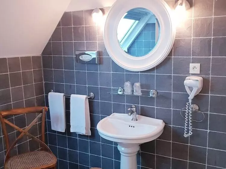 ホテル Hôtel Traiteur Les Ormes, The Originals Relais