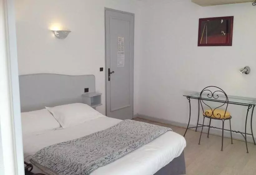 هتل Hôtel Lou Caleù Restaurant Le Rocher Des Abeilles