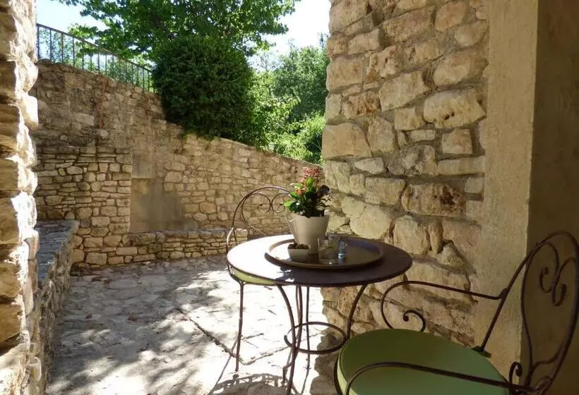 هتل Hôtel Lou Caleù Restaurant Le Rocher Des Abeilles