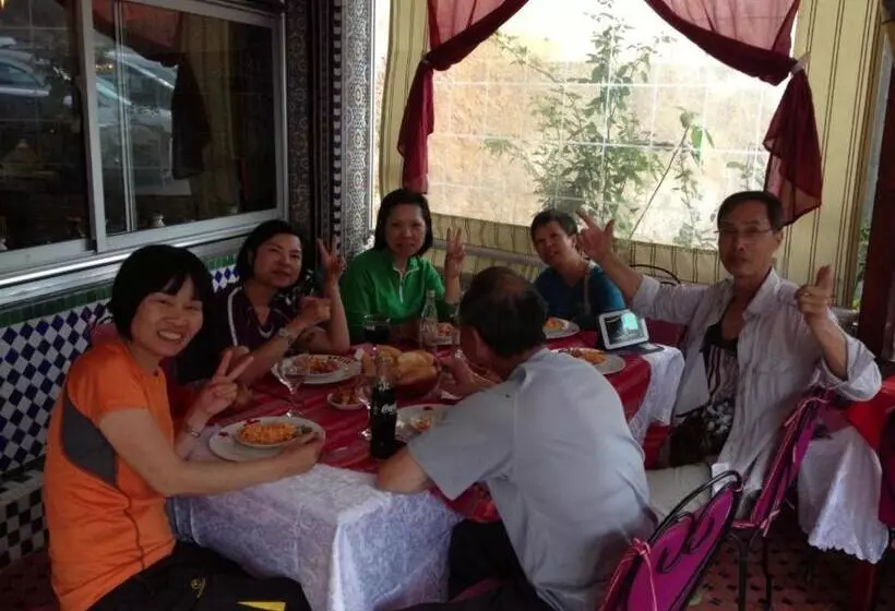 酒店 Hôtel Tijani