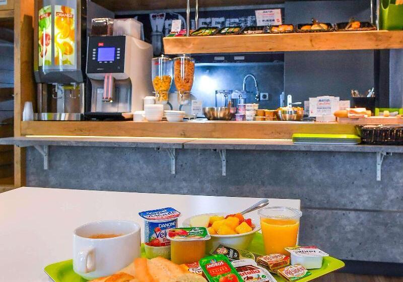 בית מלון כפרי Ibis Budget Coutances