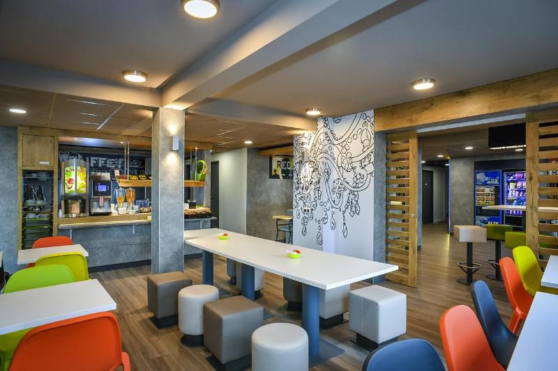 בית מלון כפרי Ibis Budget Coutances