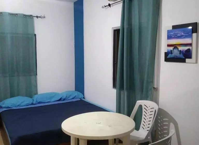 هتل And Residence King George