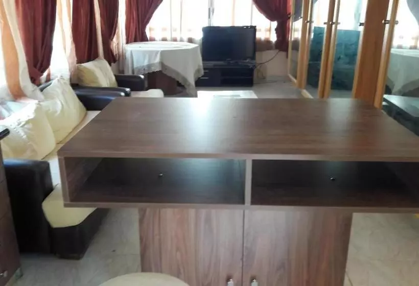 هتل And Residence King George