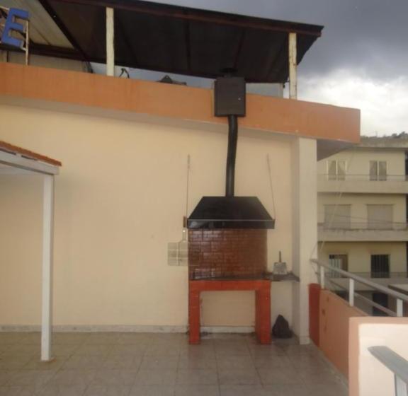 هتل And Residence King George