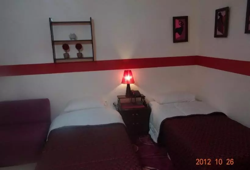 هتل And Residence King George