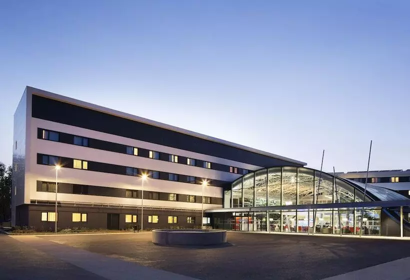 ホテル Oceania Paris Roissy Cdg