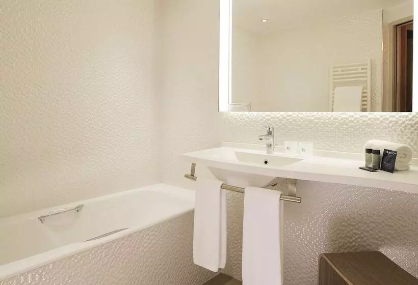 ホテル Oceania Paris Roissy Cdg